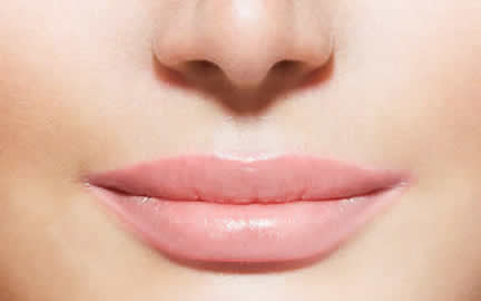 Lippen - Permanent Make-up  Long-Time-Liner